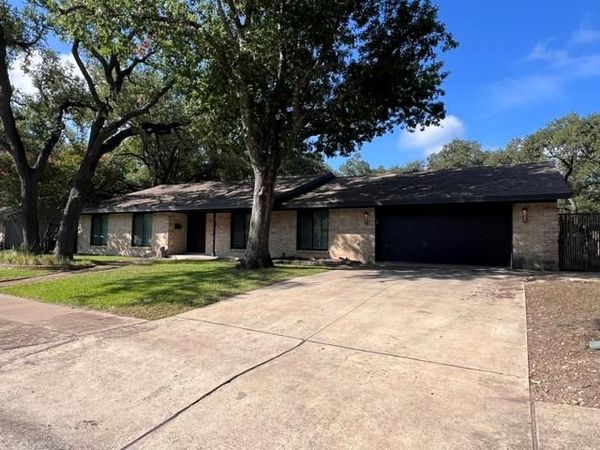 3803 Greystone DR , Austin, TX 78731
