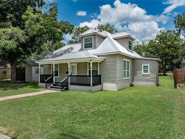 443 S Madison ST , La Grange, TX 78945