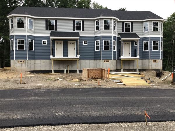 299 Quincy St, Building 3, Unit 1, Holbrook, MA 02343