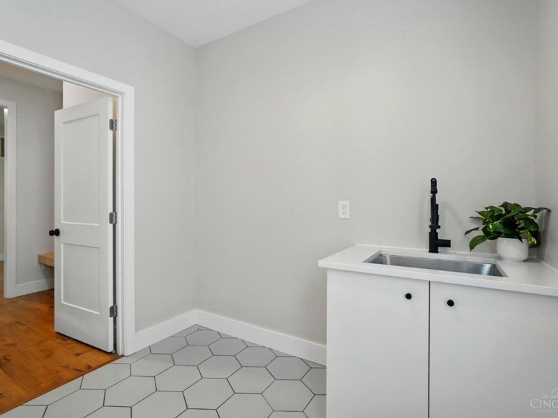4846 Myrtle Avenue, Blue Ash, OH 45242 Photo 25