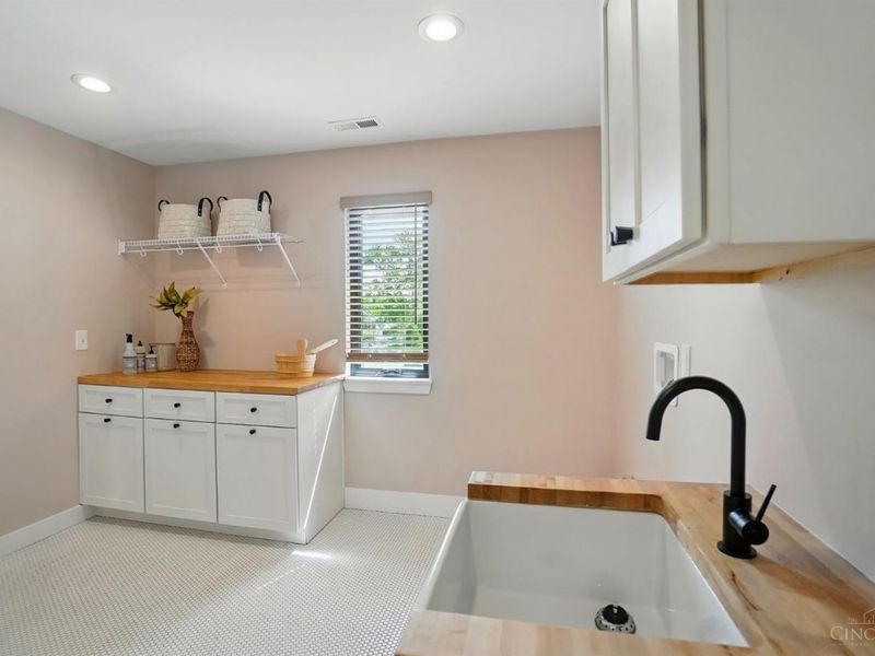 4846 Myrtle Avenue, Blue Ash, OH 45242 Photo 39