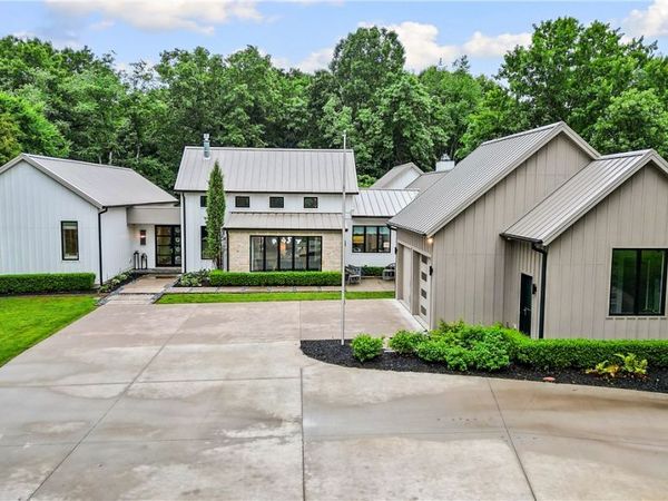 3105 W Howard Nickell Road , Fayetteville, AR 72704