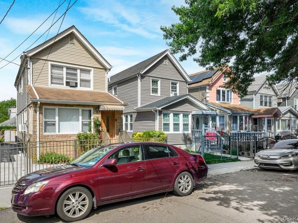 11724 193rd Street , Saint Albans, NY 11412