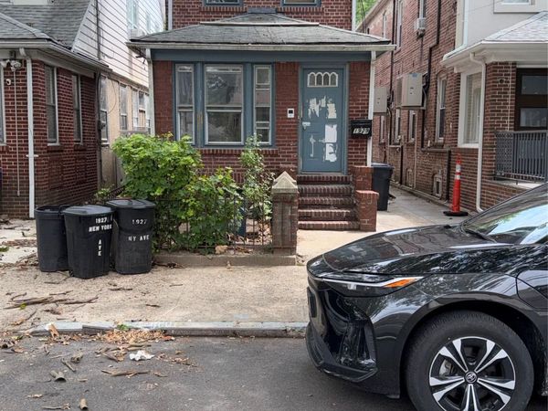 1929 new york Avenue , Brooklyn, NY 11210