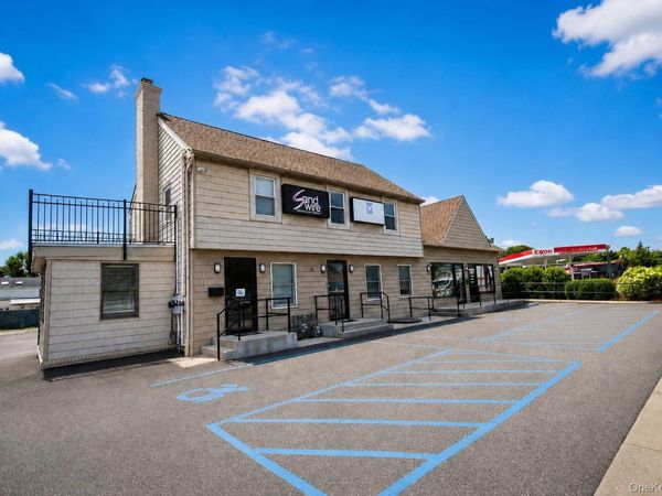 18-20 Hempstead Turnpike , Farmingdale, NY 11735