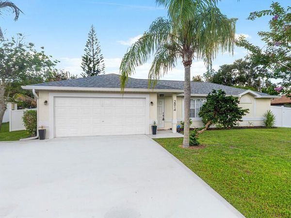 2814 SE Melaleuca Boulevard, Port St. Lucie, FL 34952
