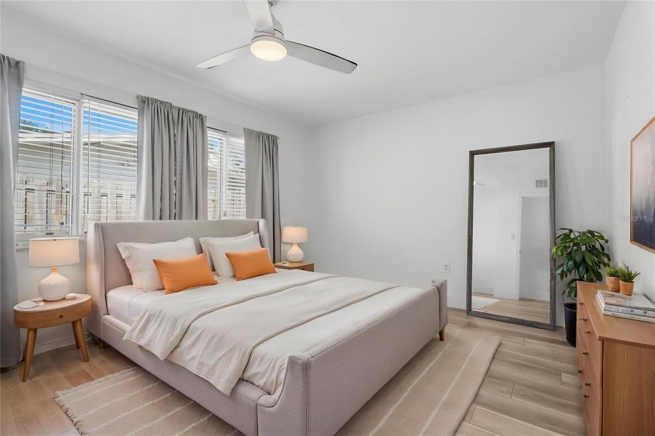 138 Holly Avenue, Sarasota, FL 34243 Photo