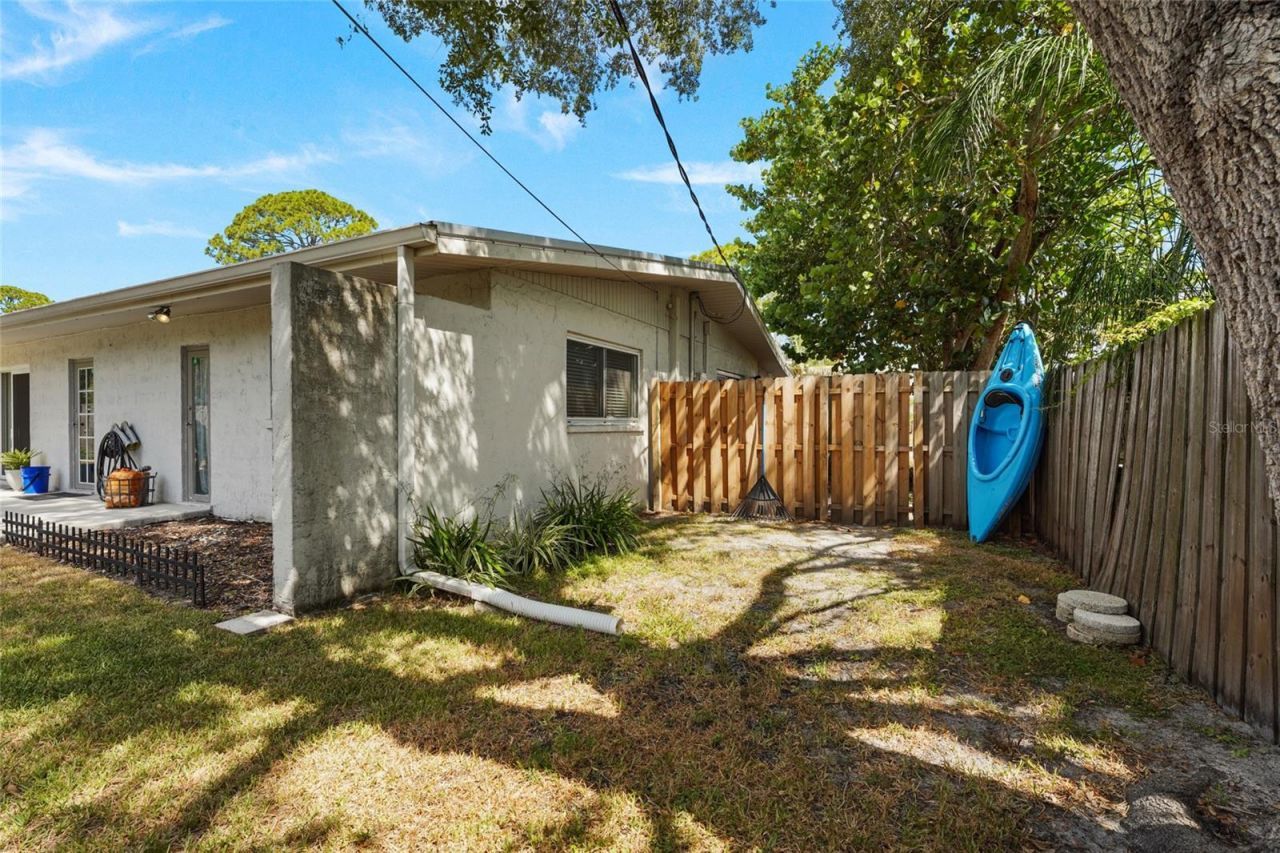 138 Holly Avenue, Sarasota, FL 34243 Photo