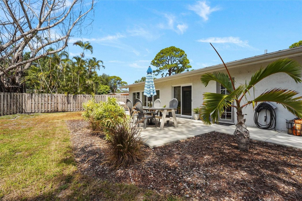 138 Holly Avenue, Sarasota, FL 34243 Photo
