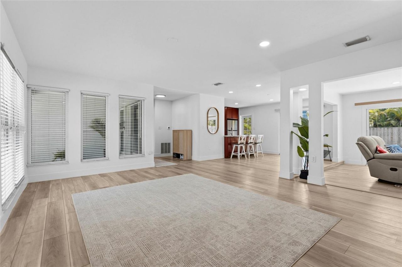 138 Holly Avenue, Sarasota, FL 34243 Photo