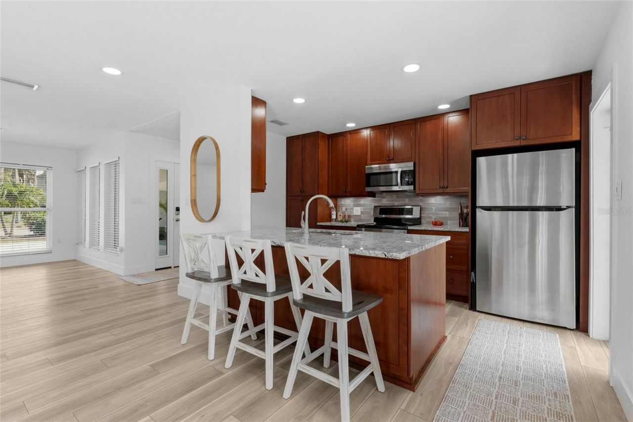 138 Holly Avenue, Sarasota, FL 34243 Photo