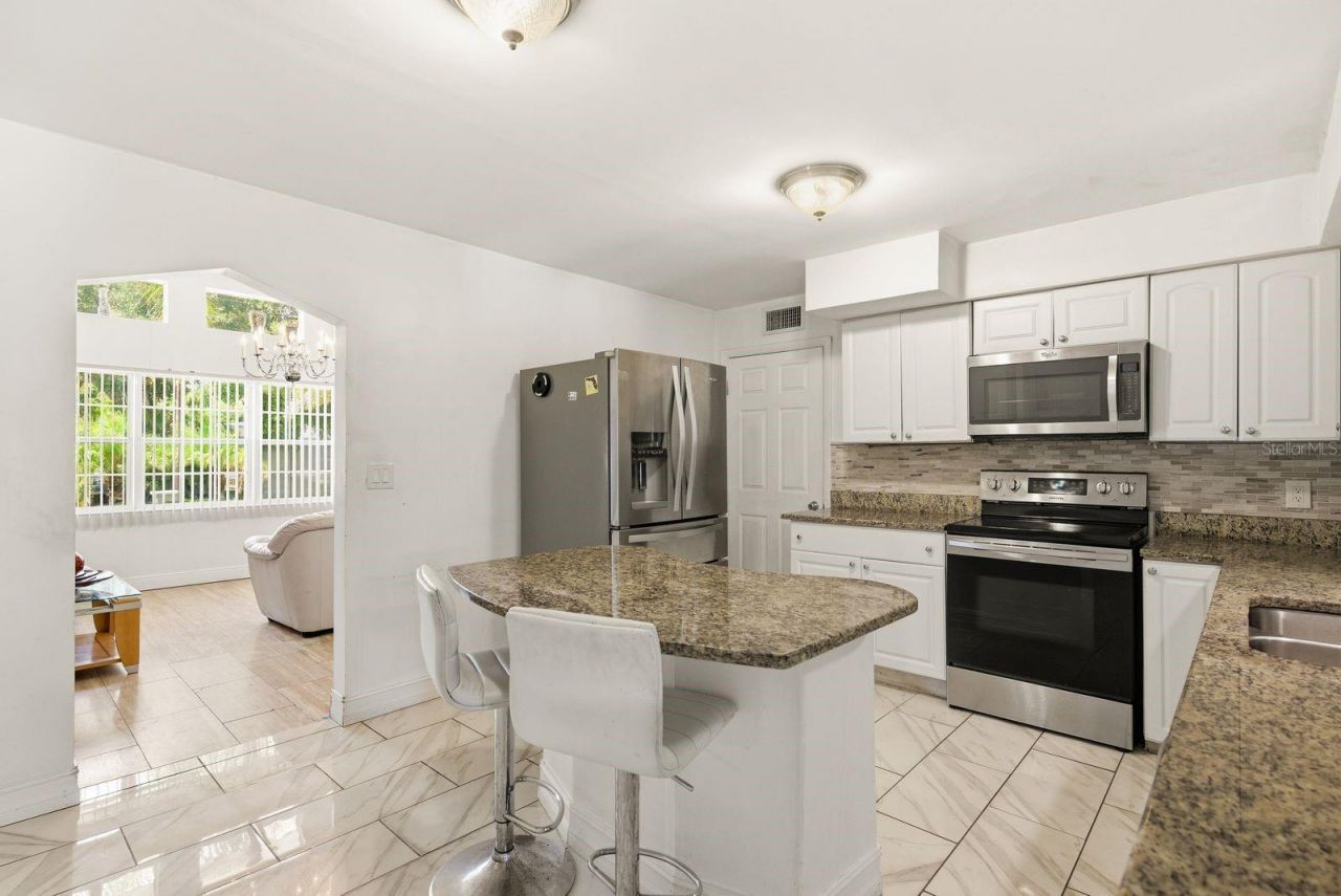 850 36th Avenue S, Saint Petersburg, FL 33705 Photo