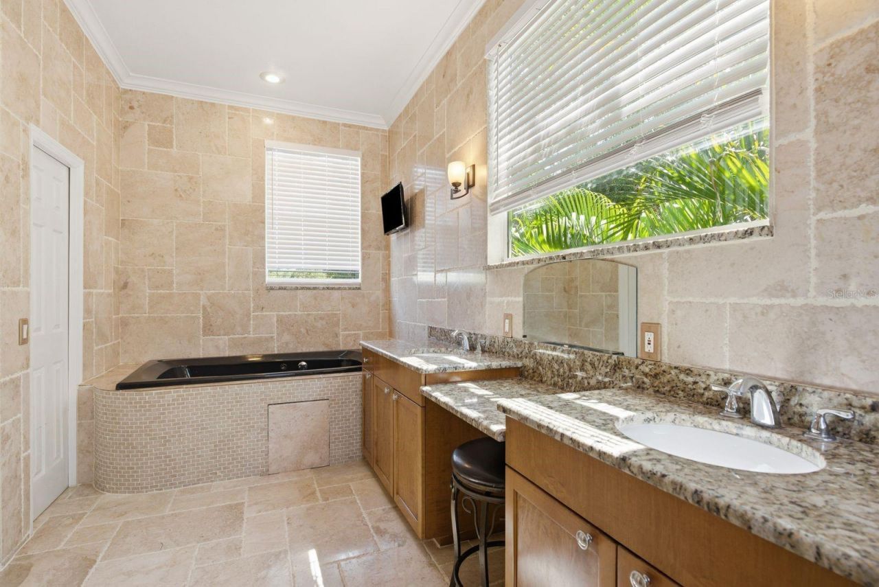 850 36th Avenue S, Saint Petersburg, FL 33705 Photo