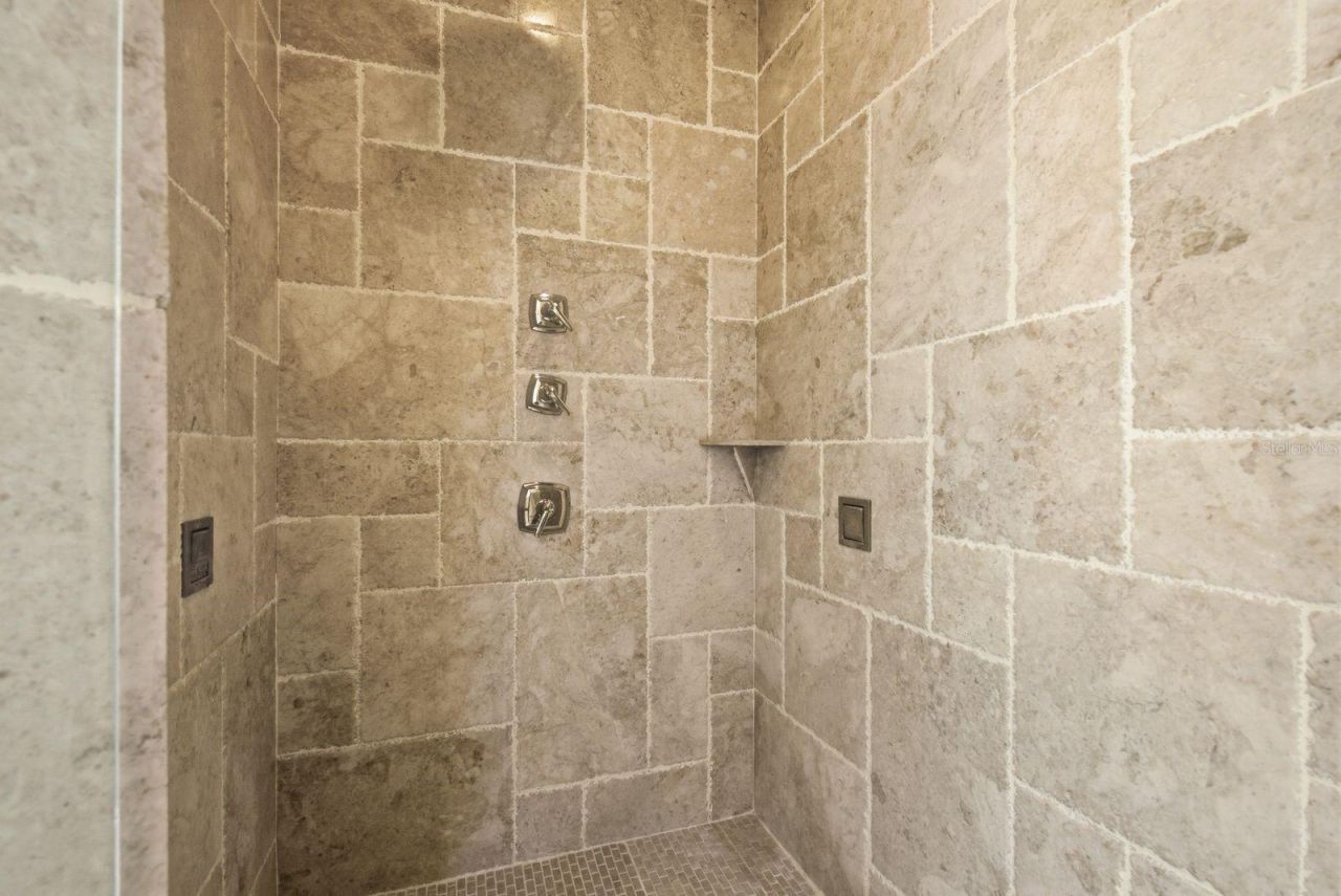 850 36th Avenue S, Saint Petersburg, FL 33705 Photo