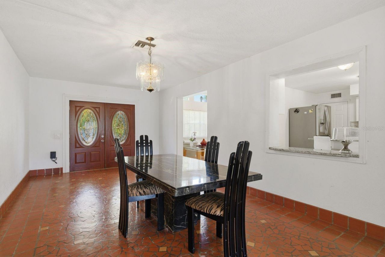 850 36th Avenue S, Saint Petersburg, FL 33705 Photo