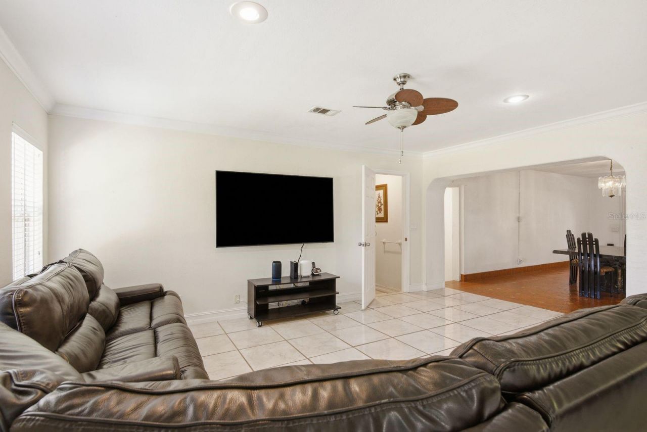 850 36th Avenue S, Saint Petersburg, FL 33705 Photo
