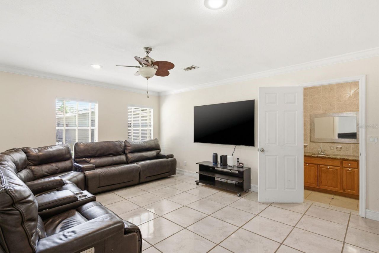 850 36th Avenue S, Saint Petersburg, FL 33705 Photo