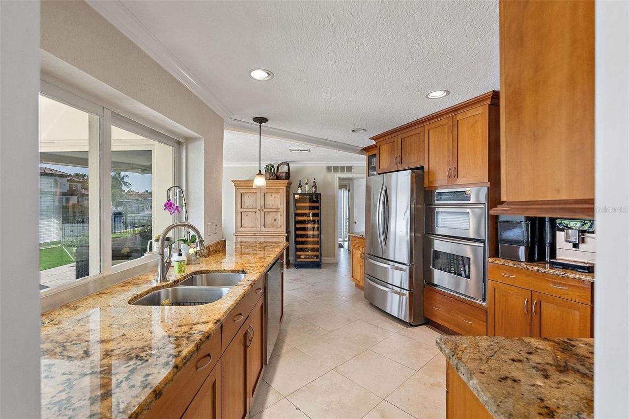 1985 Carolina Avenue Ne, Saint Petersburg, FL 33703 Photo