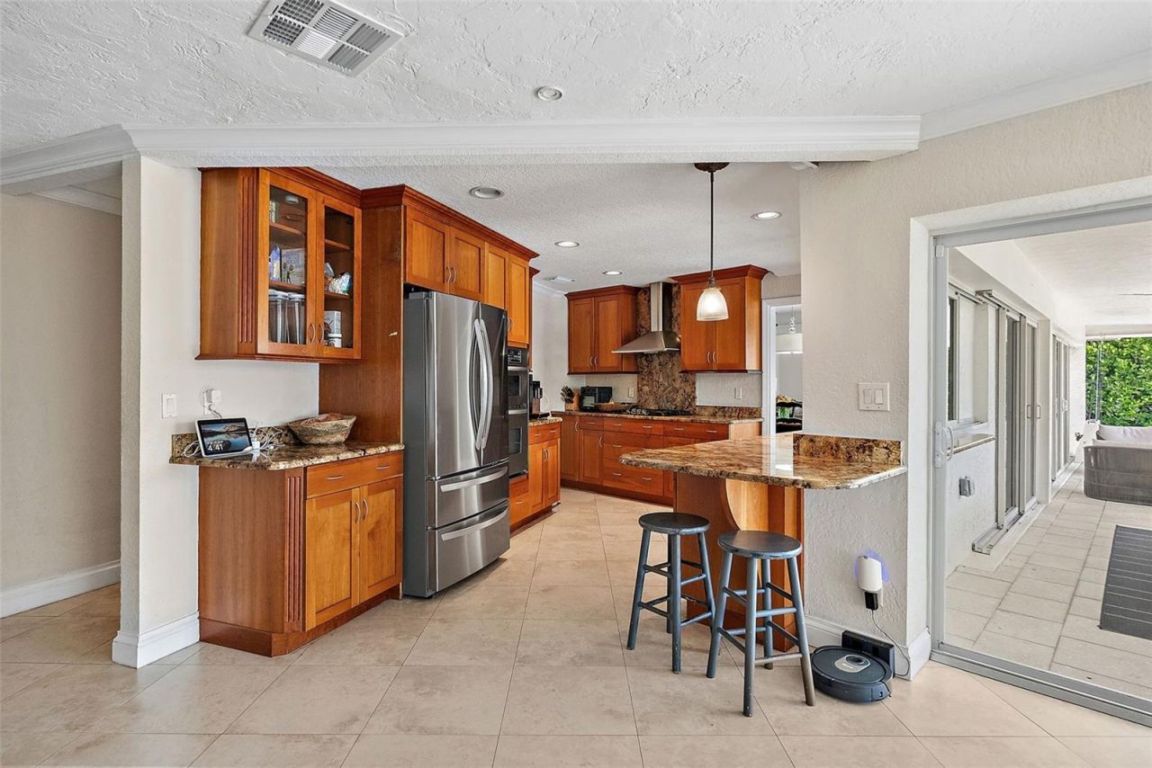 1985 Carolina Avenue Ne, Saint Petersburg, FL 33703 Photo