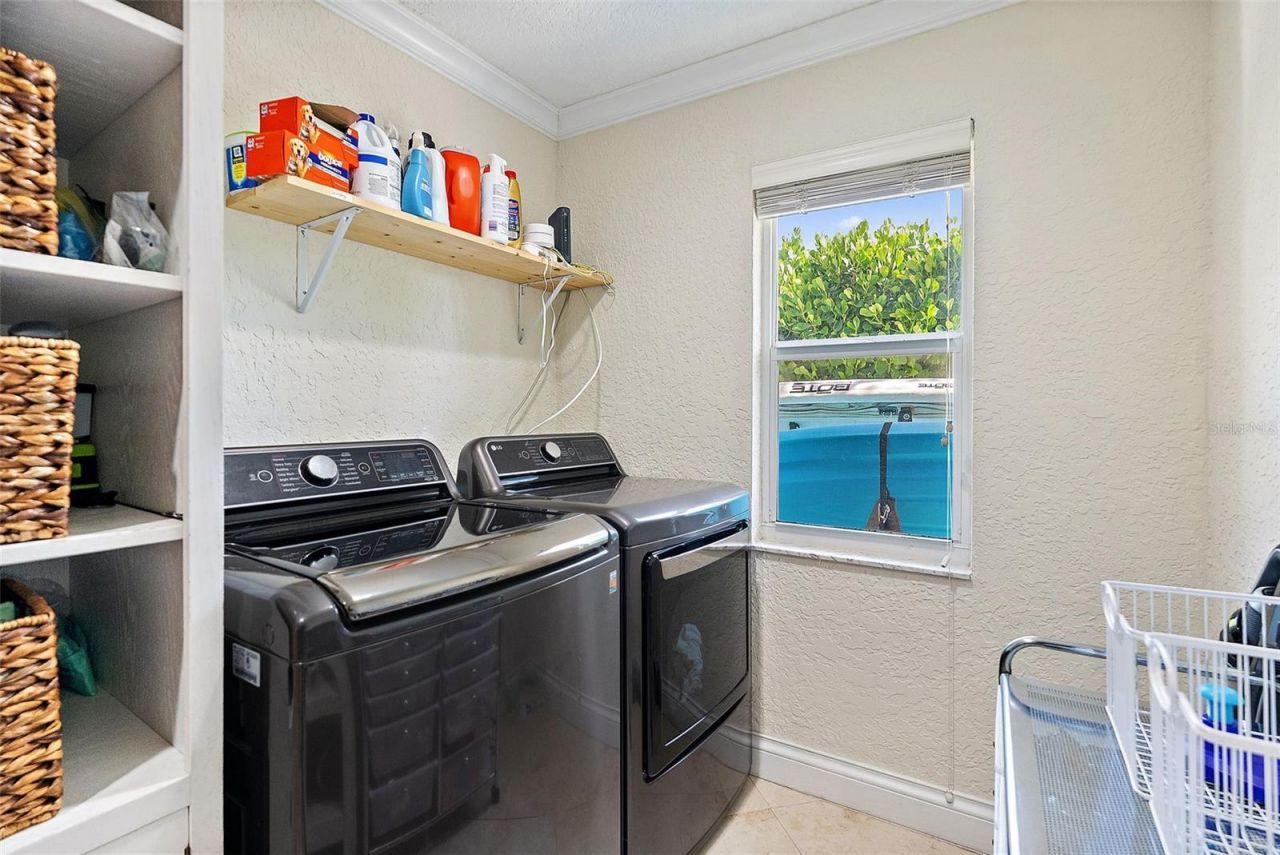 1985 Carolina Avenue Ne, Saint Petersburg, FL 33703 Photo