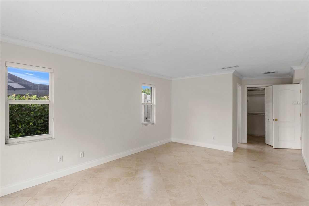 1985 Carolina Avenue Ne, Saint Petersburg, FL 33703 Photo