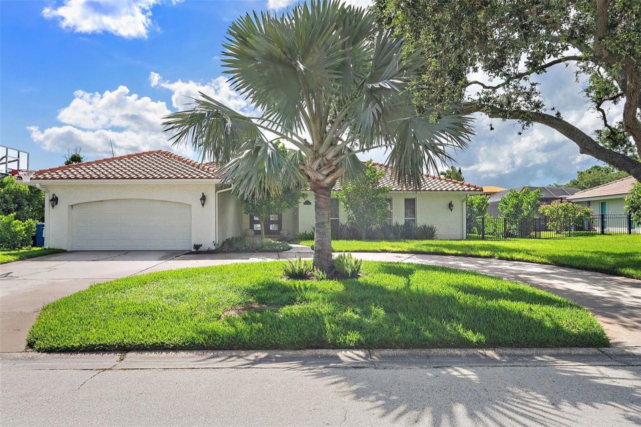 1985 Carolina Avenue Ne, Saint Petersburg, FL 33703 Photo