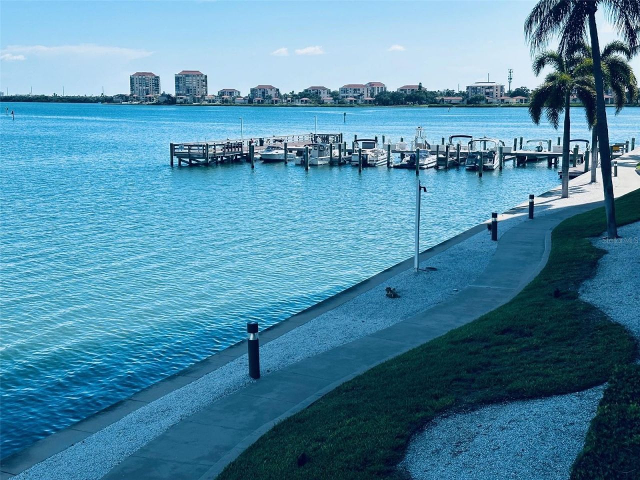 5200 Brittany Drive S, Unit 204, Saint Petersburg, FL 33715 Photo