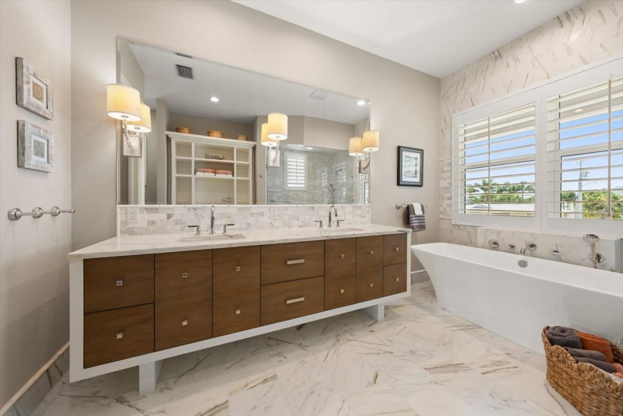 226 Poinciana Lane, Largo, FL 33770 Photo
