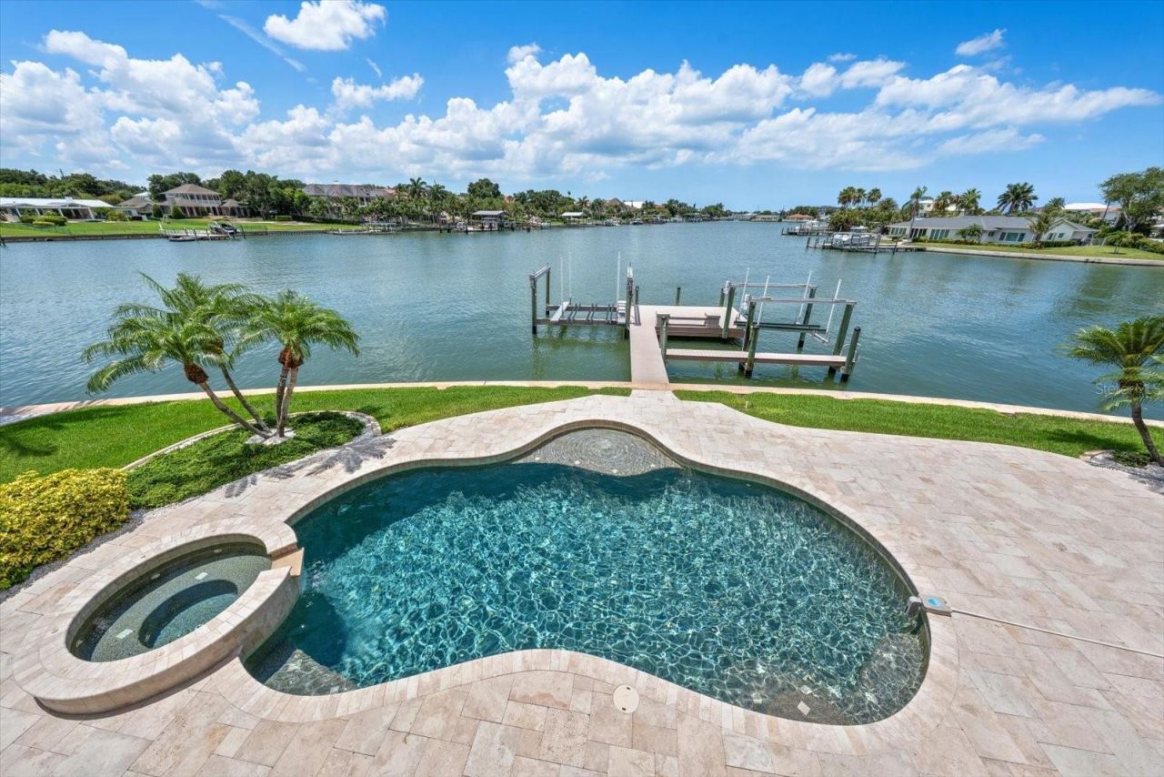 226 Poinciana Lane, Largo, FL 33770 Photo