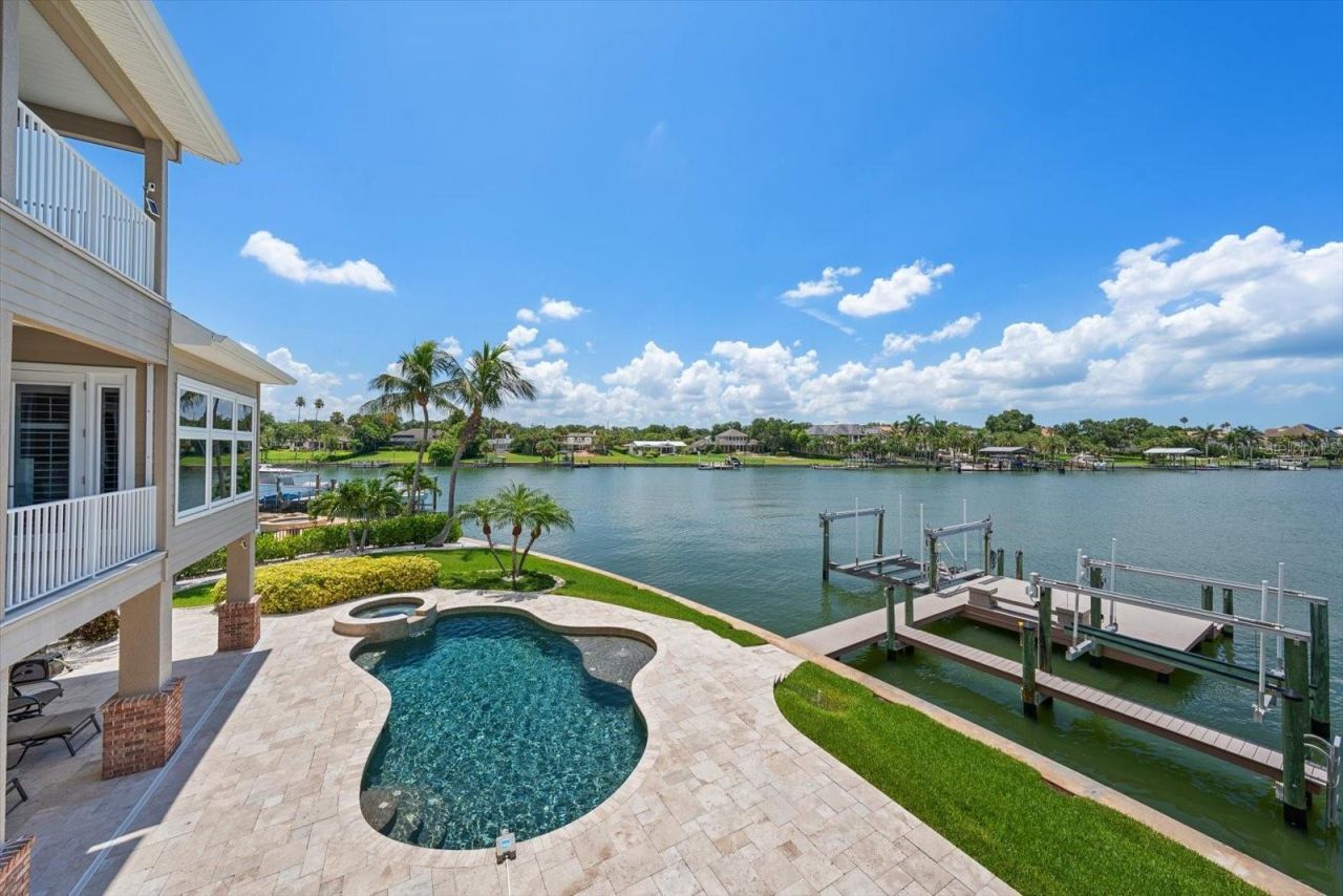 226 Poinciana Lane, Largo, FL 33770 Photo