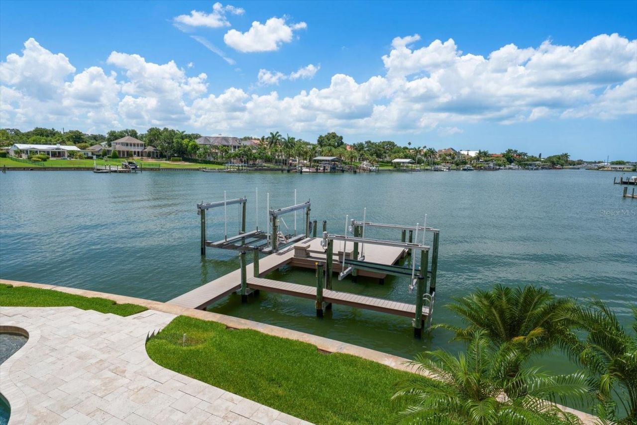 226 Poinciana Lane, Largo, FL 33770 Photo