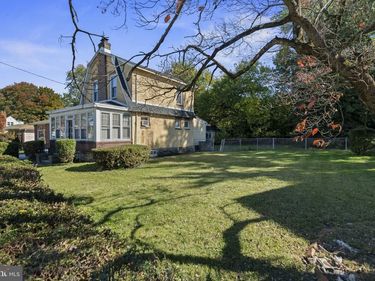 1240 ANGORA DRIVE, YEADON, PA 19050