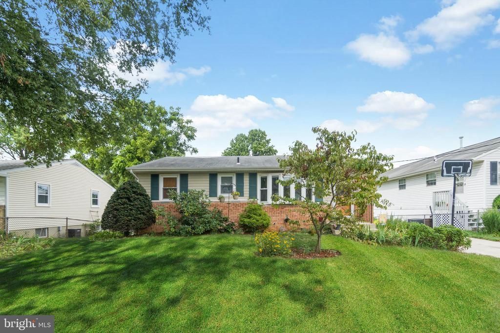 4814 NAPLES AVENUE , BELTSVILLE, MD 20705