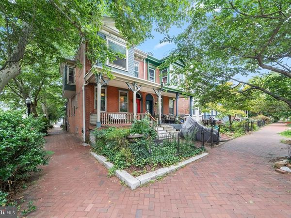 800 W 10TH STREET, WILMINGTON, DE 19801