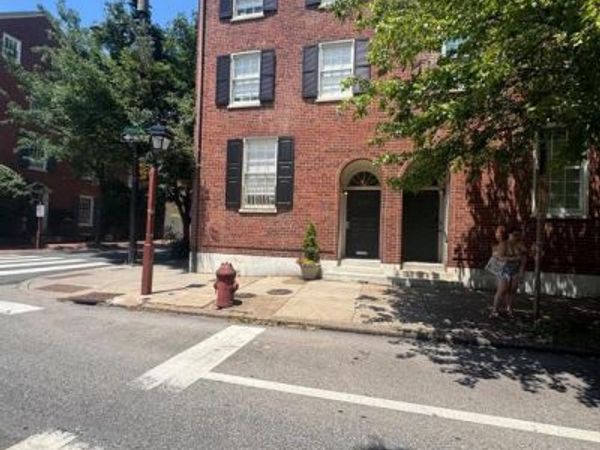 637 SPRUCE STREET, PHILADELPHIA, PA 19106