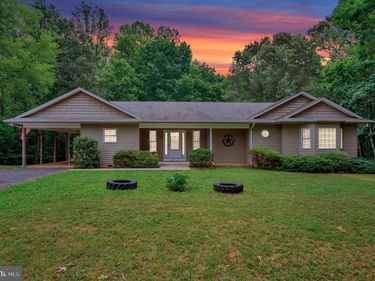 10211 OLD LAWYERS ROAD, UNIONVILLE, VA 22567