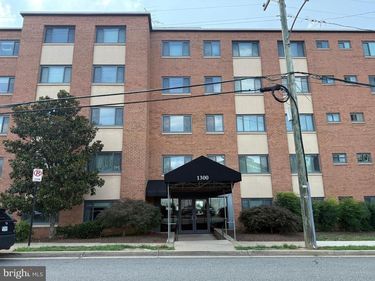 1300 S ARLINGTON RIDGE ROAD, Unit 512, ARLINGTON, VA 22202