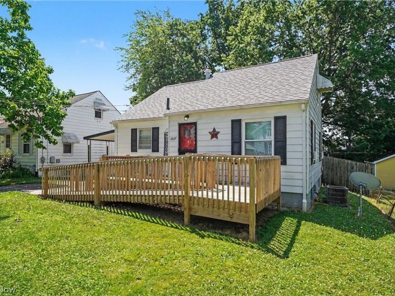 1037 Park Avenue, Ravenna, OH 44266 Photo 2