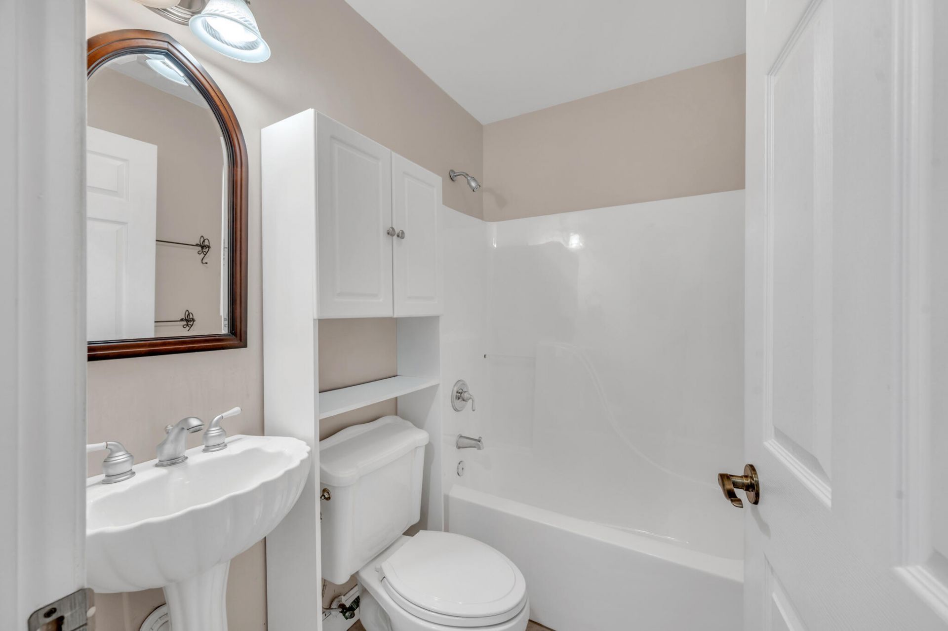 21 Aiken Street Photo 15