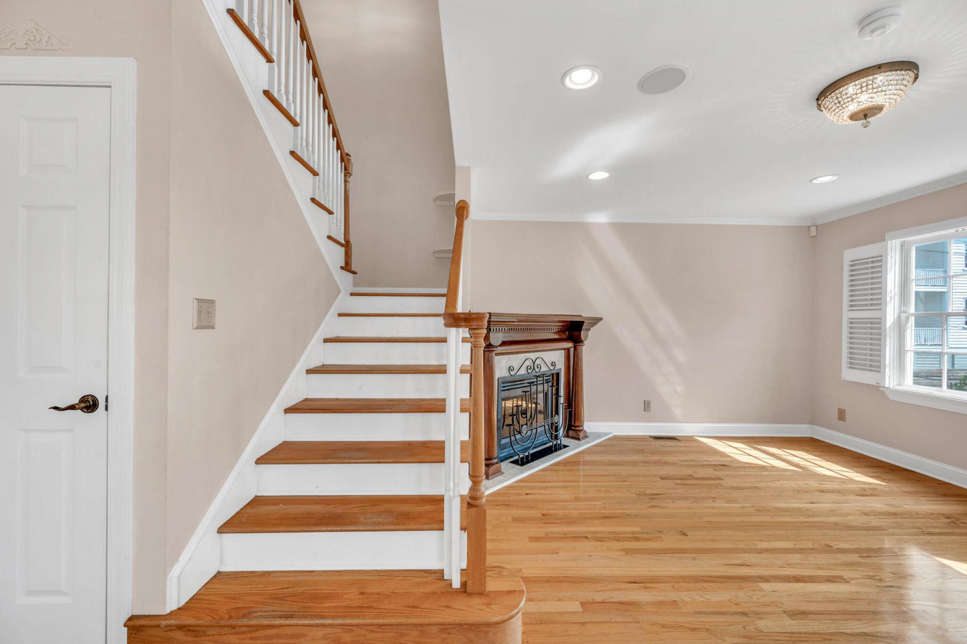 21 Aiken Street Photo 17