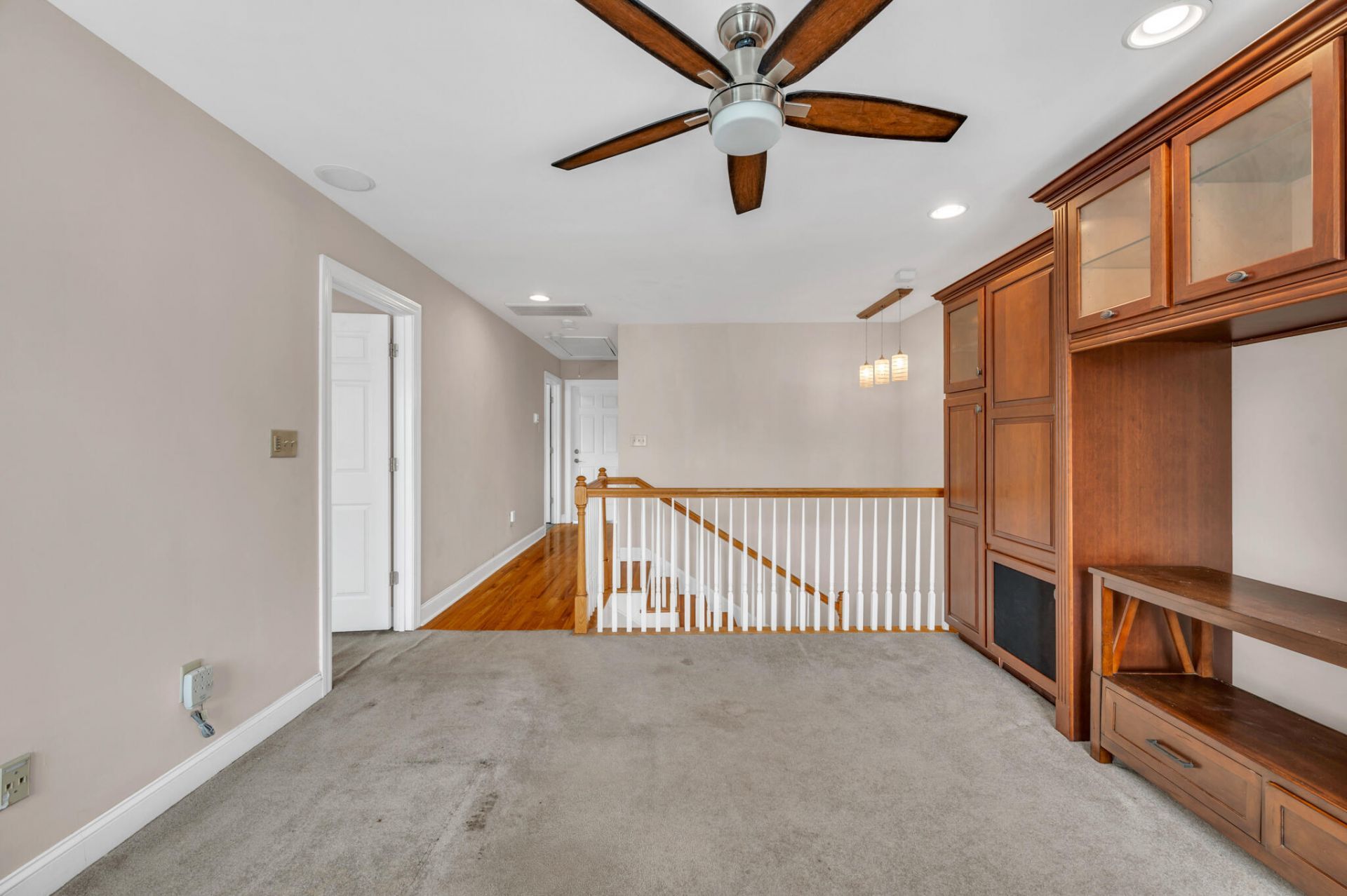 21 Aiken Street Photo 21