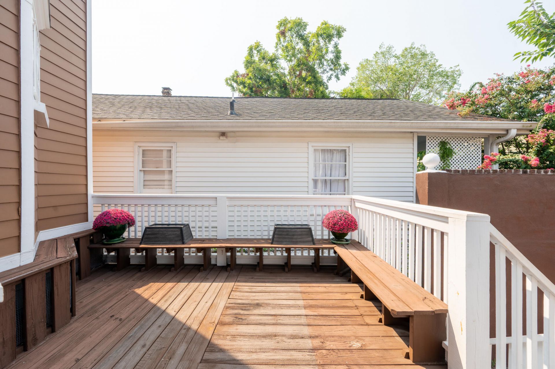 21 Aiken Street Photo 33