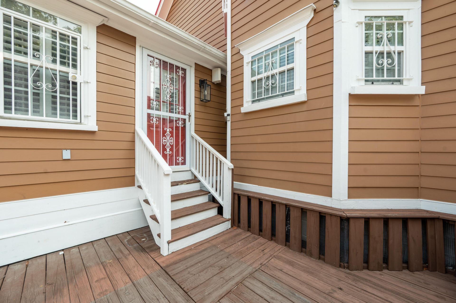 21 Aiken Street Photo 34
