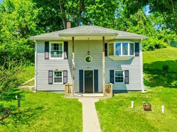 58 Cork Hill Rd, Ogdensburg, NJ 07439