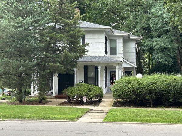 227 N First Street , Geneva, IL 60134