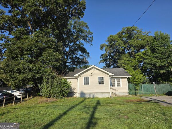 6639 S Sweetwater Road, Lithia Springs, GA 30122