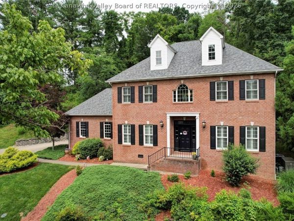 116 McDavid Lane, Charleston, WV 25311