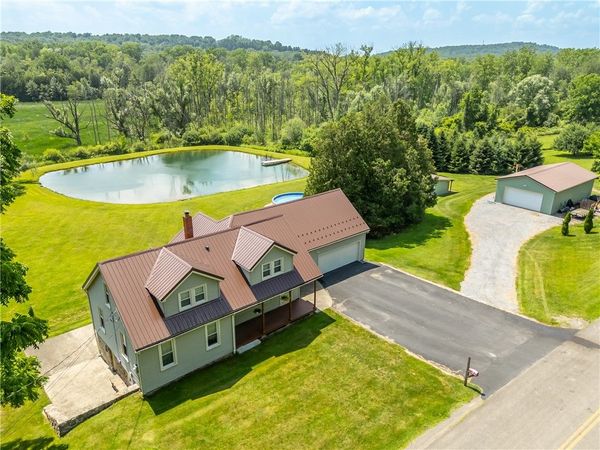 4394 Hogback Hill Rd , Palmyra, NY 14522