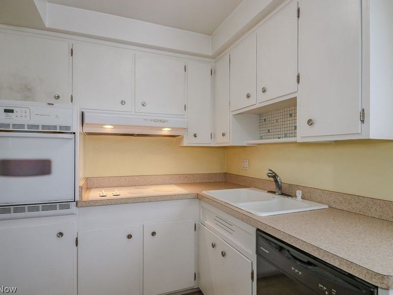31505 Daniel Drive, Willowick, OH 44095 Photo 7