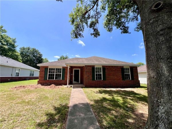 5641 W Fountain Street, Fayetteville, AR 72704